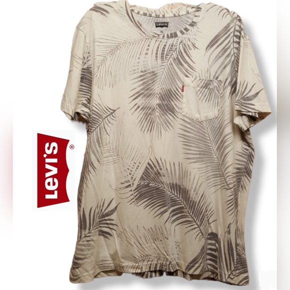 Levi's Other - 7. Levi's T-shirt Size 2XL